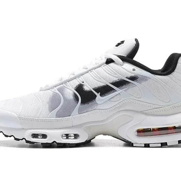 Max Plus TN (2) Casual Sneakers
