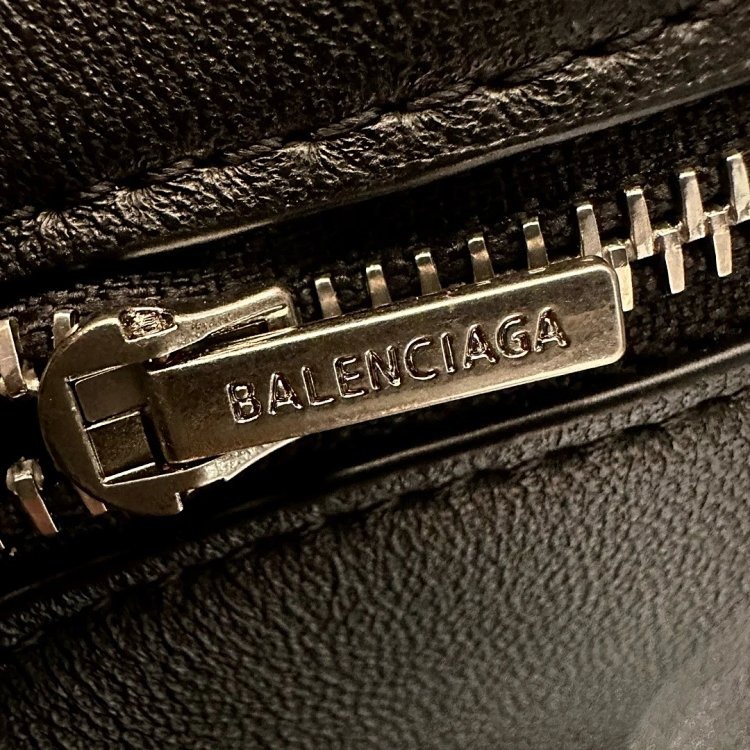 Balenciaga women's bag Rodeo calf leather handbag Kelly bag Postman bag Single shoulder armpit bag Big tote bag
