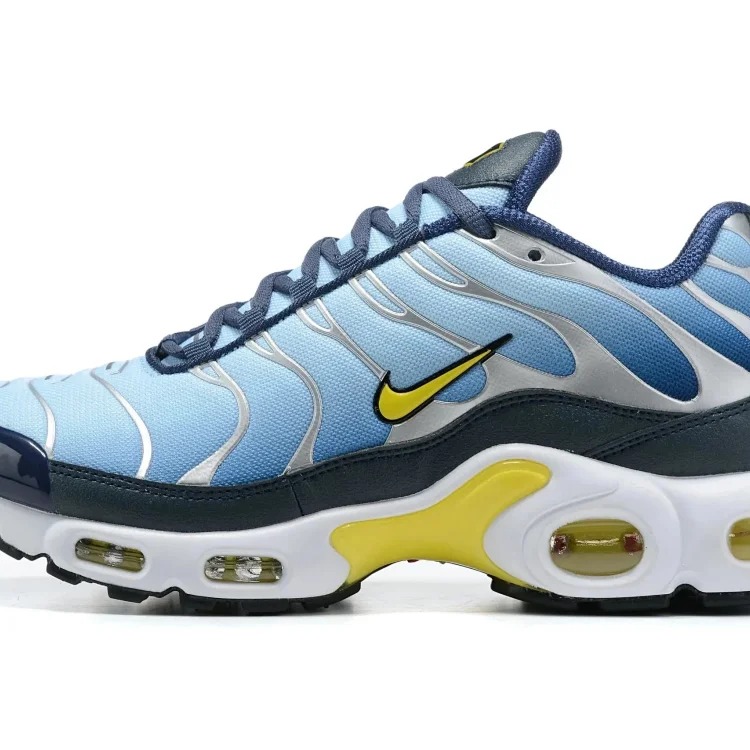 Max Plus TN (2) Casual Sneakers
