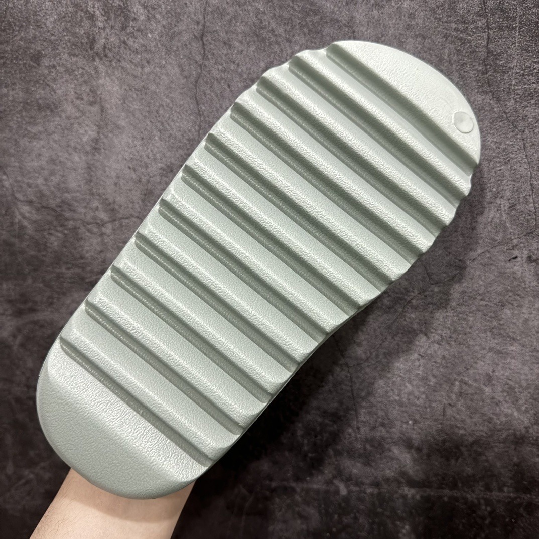 Adidas slippers T538023