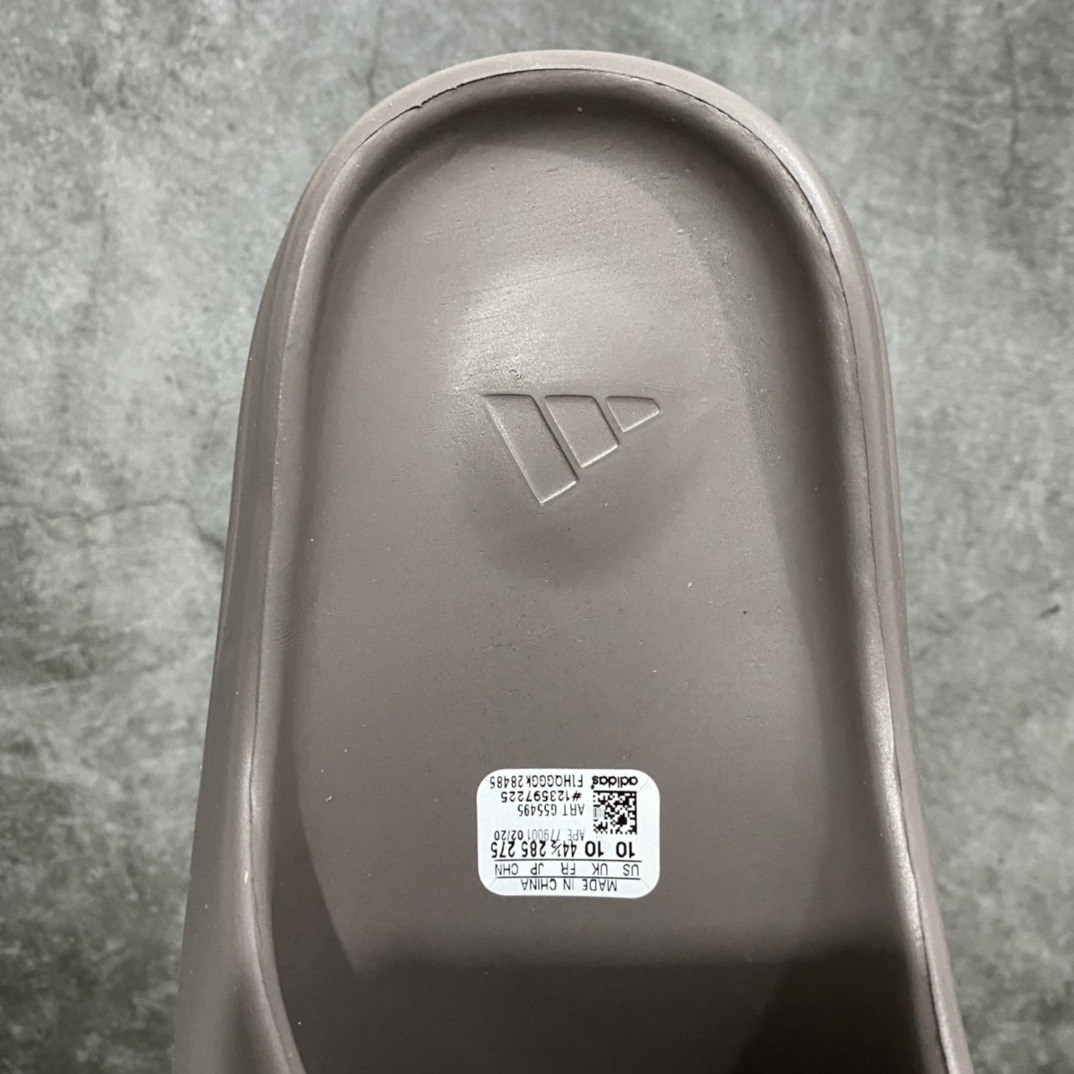 Adidas slippers T538021