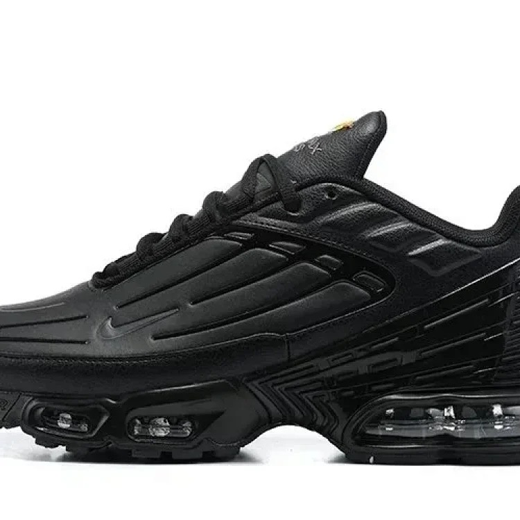 Max Plus 3 Casual Sneakers