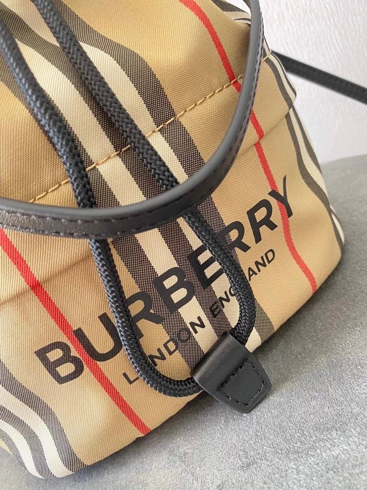 Burberry storage classic plaid canvas bucket bag drawstring bag