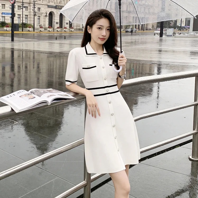 Temperament White Lapel Short-sleeved Slim High-waisted A-line Skirt Small Fragrant Ice Silk Knitted Sweater