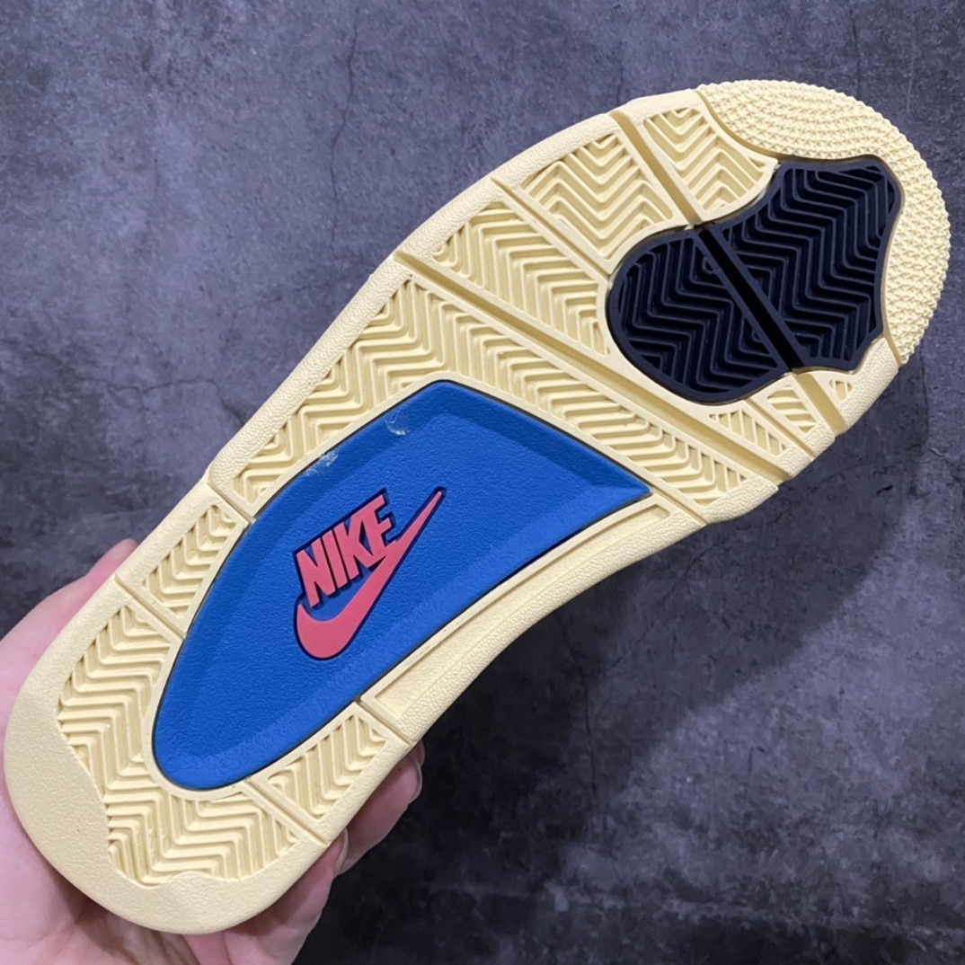 AJ4 Sneaker SH528219