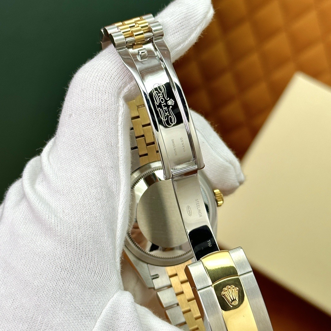 Rolex watch m126233-0045