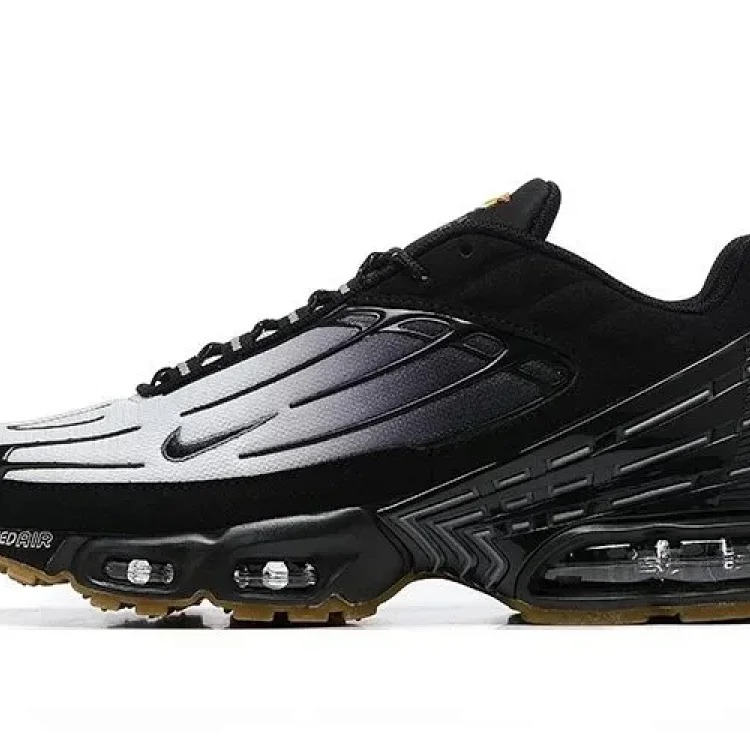 Max Plus 3 Casual Sneakers