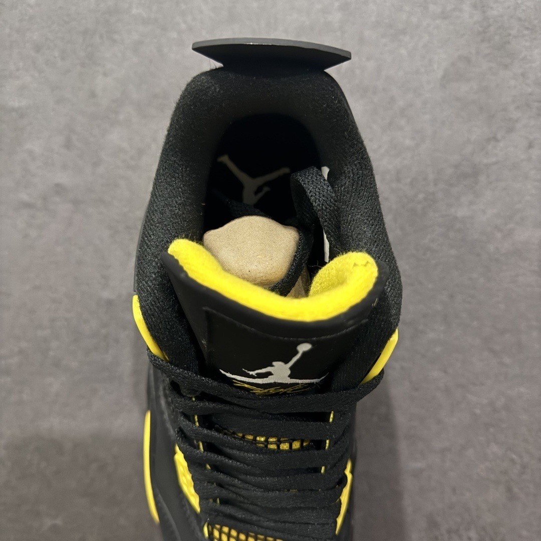 AJ 4 Sneaker SH528193