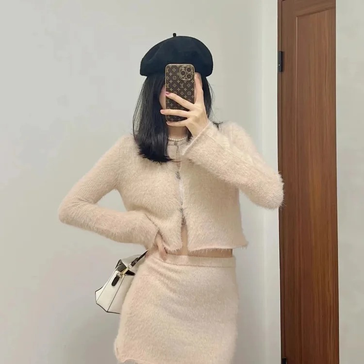 Fashionable mobile phone cases 01