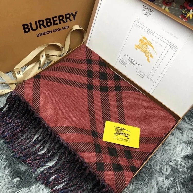 Versatile Classic Scarf 001