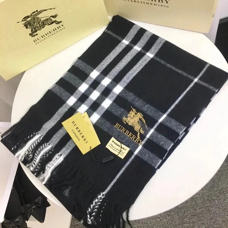 Versatile Classic Scarf 001
