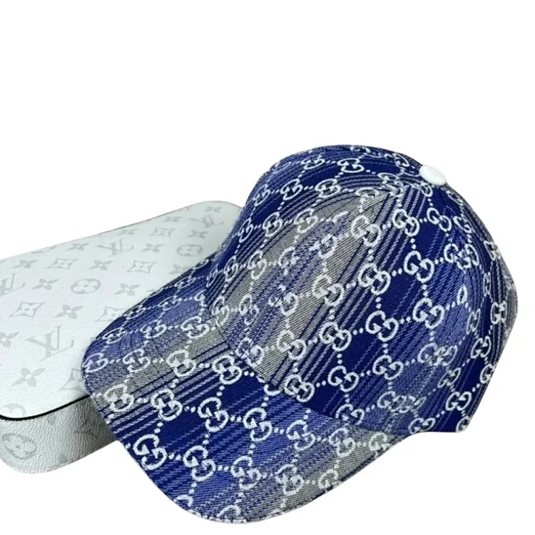 Fashionable baseball cap
