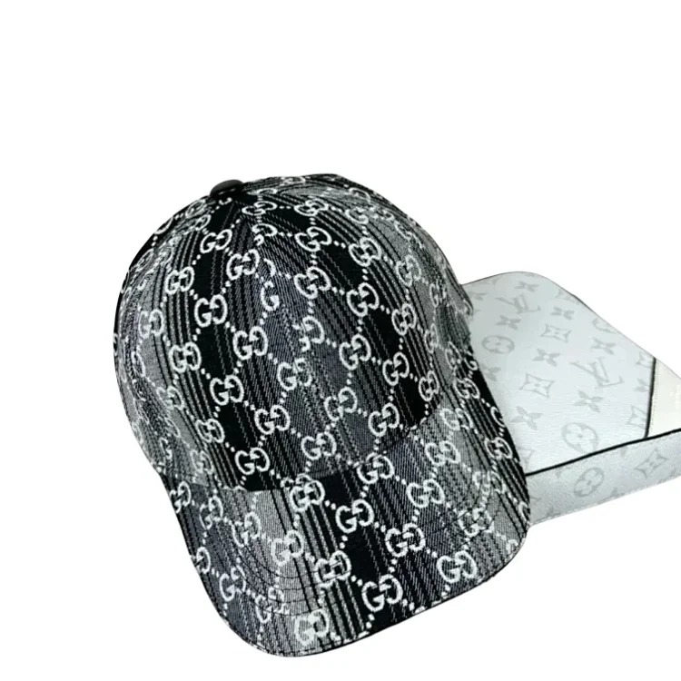 Fashionable baseball cap