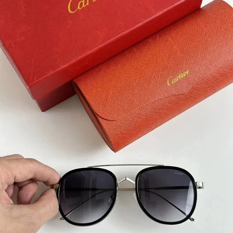 chat Fashionable and versatile anti-UV sunglasses