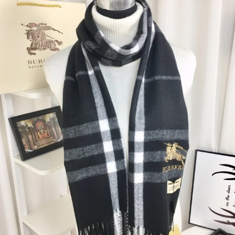 New fashion scarf (without gift box)