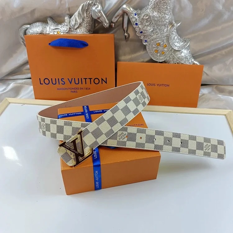 Fashionable and versatile belt 038