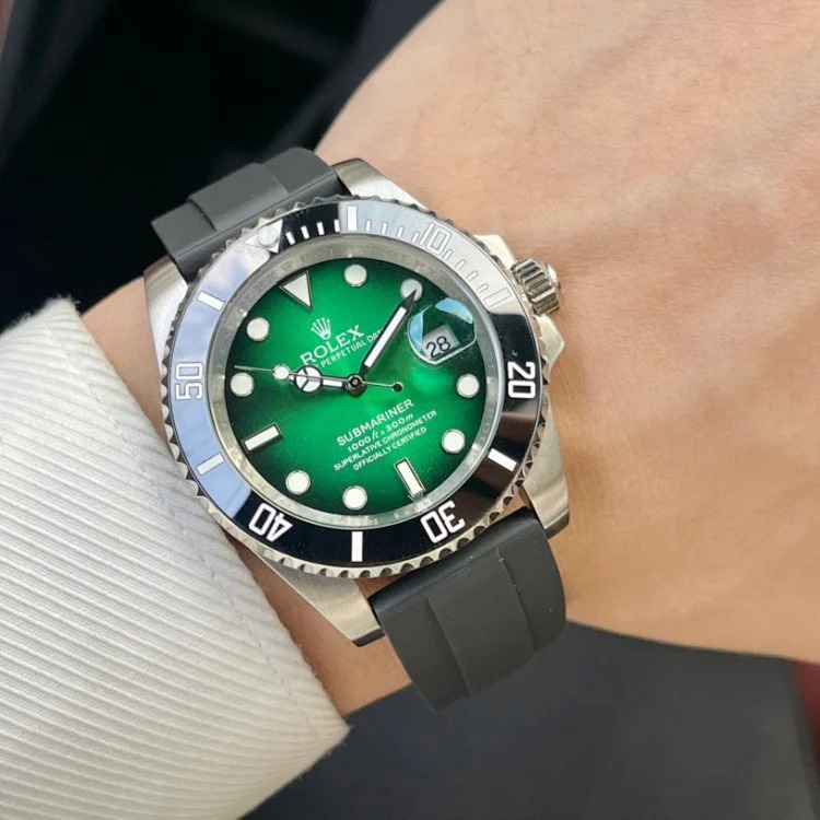 Classic big-name watch-1-CY