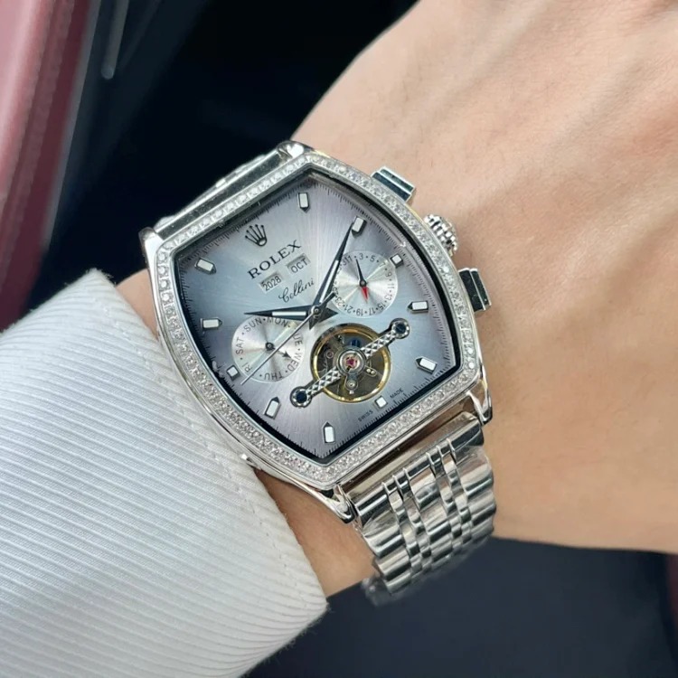 Classic big-name watch-1-CY