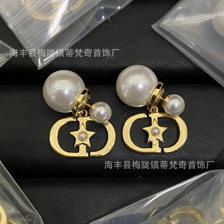 25 early spring Dijia/Djia earrings big and small pearl stars pig nose CD earrings new temperament bow earrings