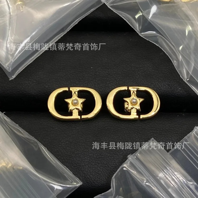 25 early spring Dijia/Djia earrings big and small pearl stars pig nose CD earrings new temperament bow earrings