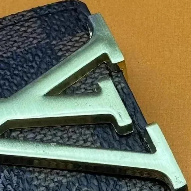 New L Men's Belt (not a quality issue