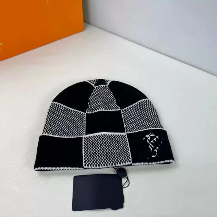 Fashion caps