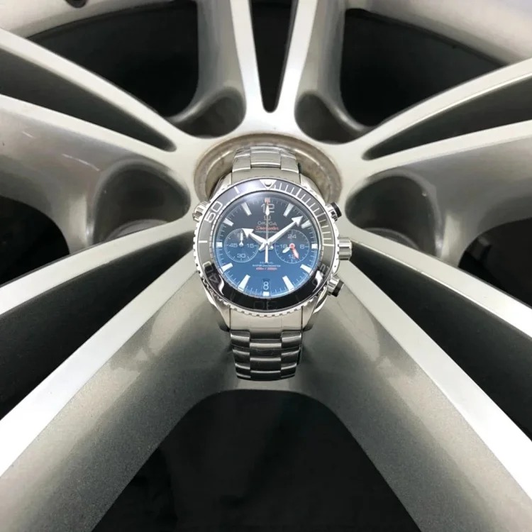 m12￥600 Fashionable and versatile watch