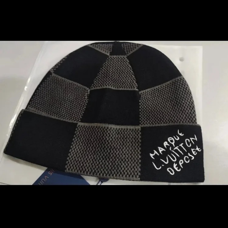 New knitted hat