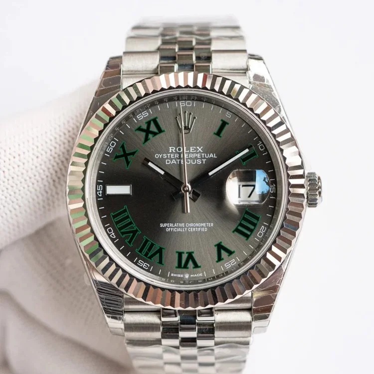 m2￥600-2300 Fashionable and versatile watch