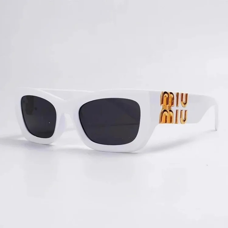 Miu Miu Miumiu glasses are being shipped normally, not a quality issue