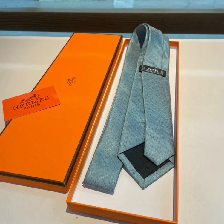 Tie
