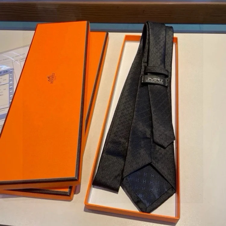 Tie