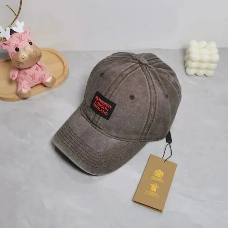 Trendy And Comfortable Baseball Cap 03