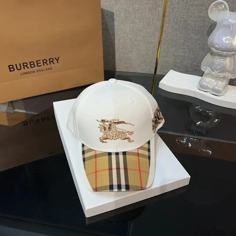 Trendy And Comfortable Baseball Cap 03