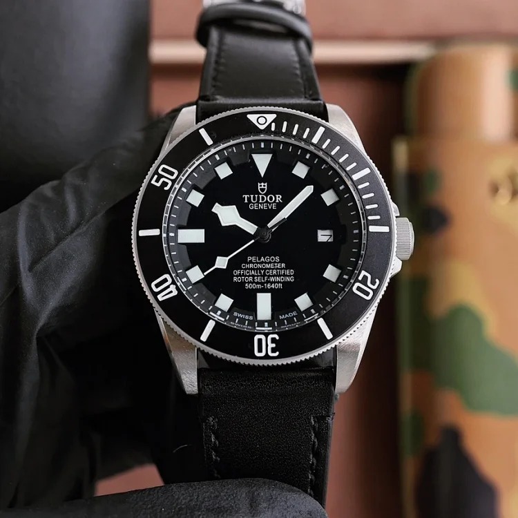 Sport Business Watch DX188
