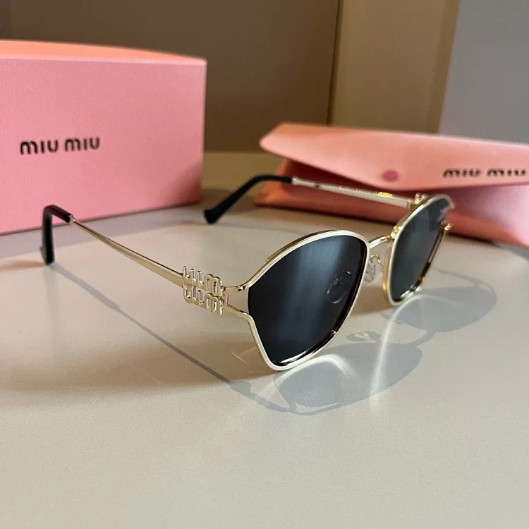 m1um1u Sunglasses Collection