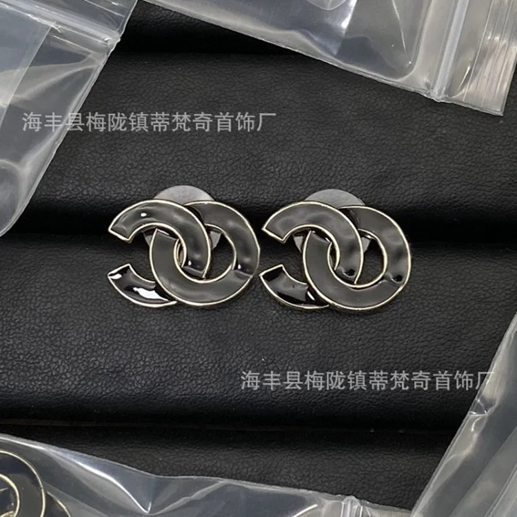 Chanel New Classic Pearl Rhinestone Earrings