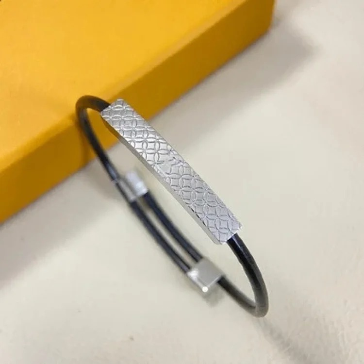 Classic Vintage Bracelet