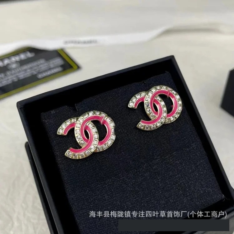 Chanel New Fashion Premium Heart Earrings