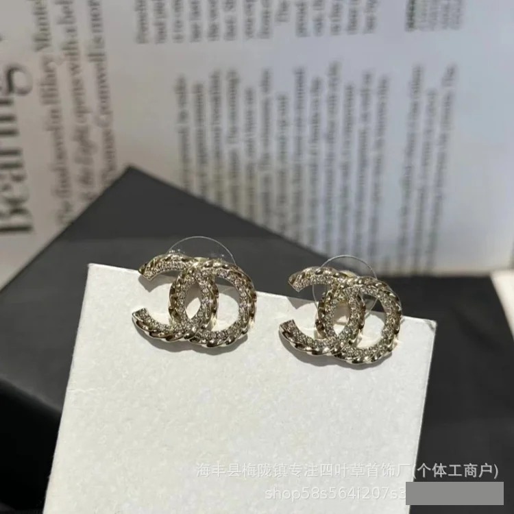 Chanel New Fashion Premium Heart Earrings