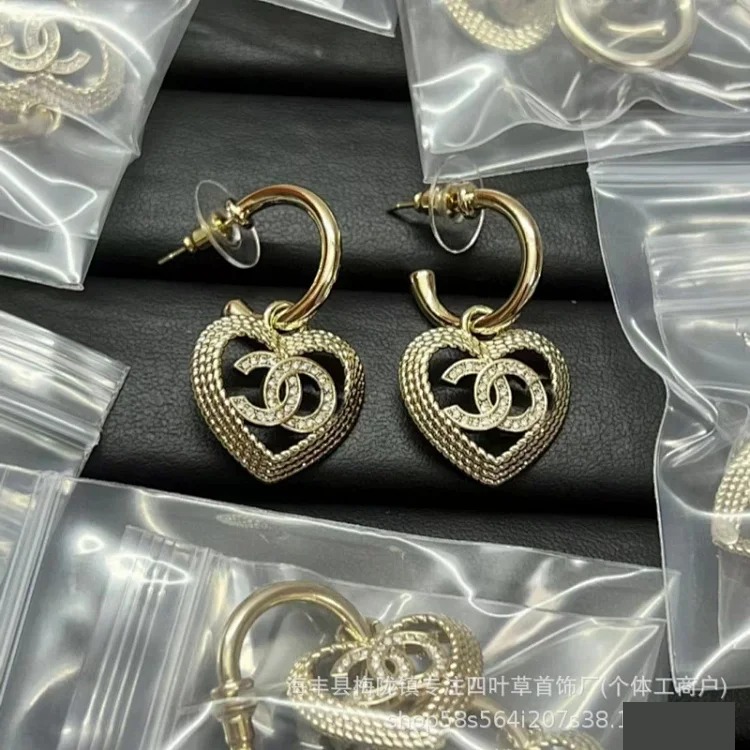 Chanel New Fashion Premium Heart Earrings