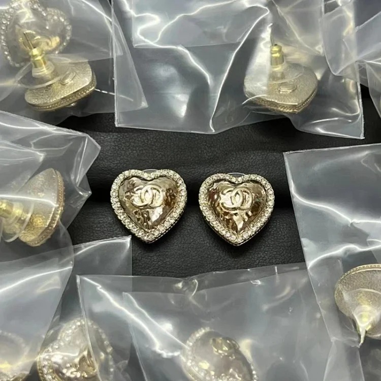 Chanel New Fashion Premium Heart Earrings