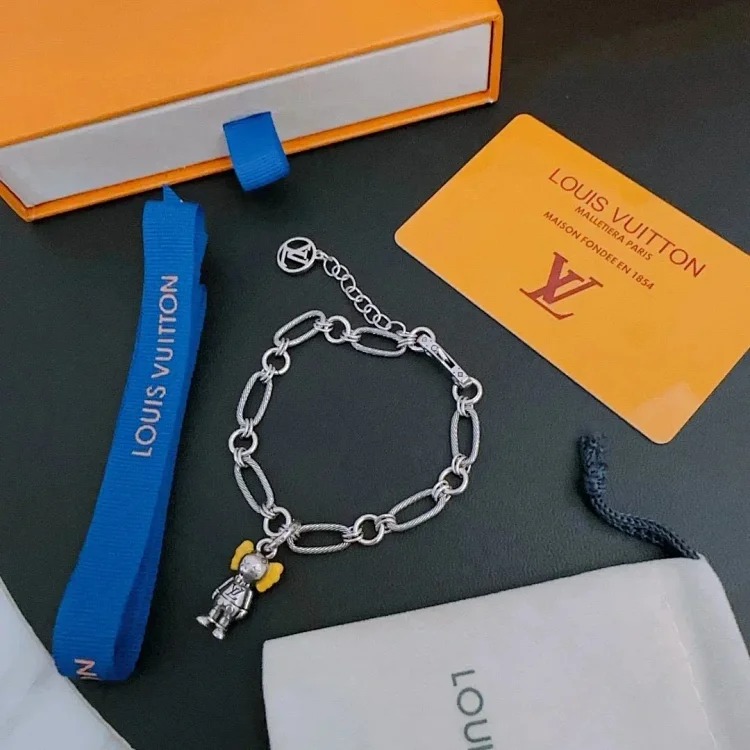 Fashion Luxury Classic Bracelet 001