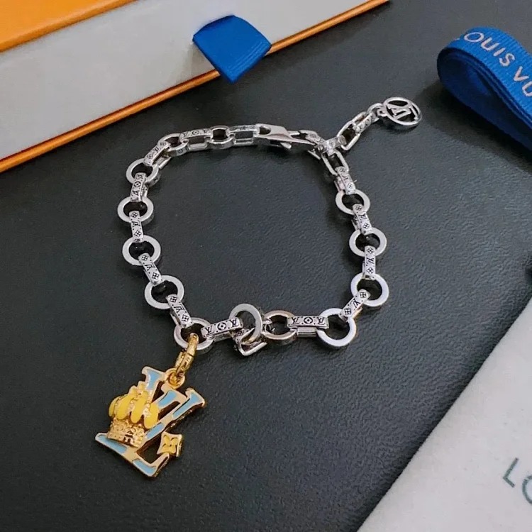 Fashion Luxury Classic Bracelet 001