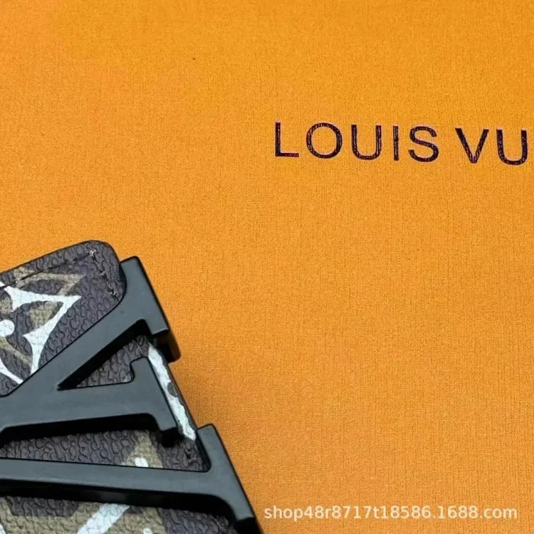 New L men s belt smooth buckle V letter belt youth plaid trouser belt trendy casual business belt