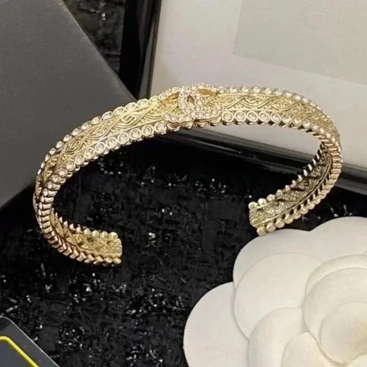Xiangjia Bracelet 24 popular high-end version of the second-hand bracelet, temperament, fragrance-style bracelet, light luxury, super fairy, high-end bracelet