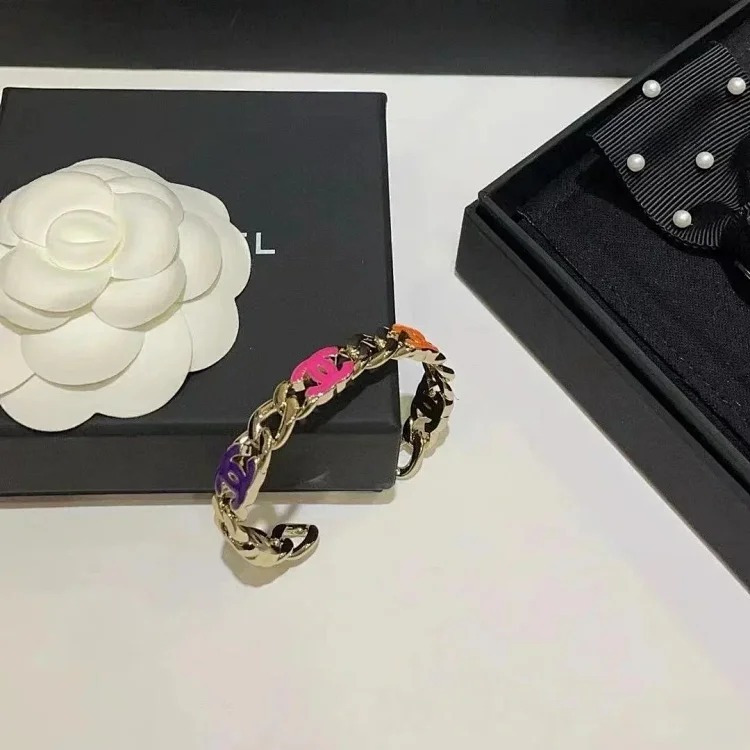 Xiangjia Bracelet 24 popular high-end version of the second-hand bracelet, temperament, fragrance-style bracelet, light luxury, super fairy, high-end bracelet