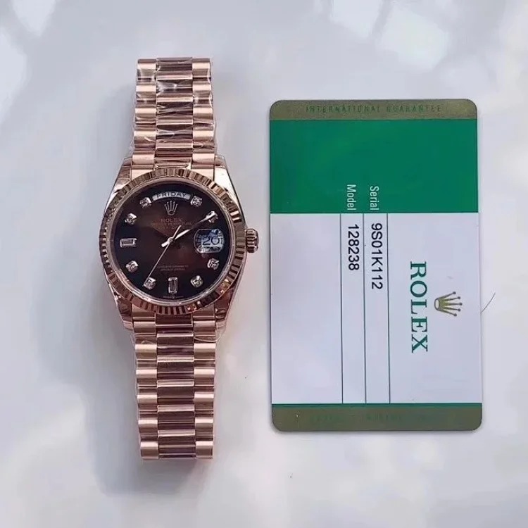 Fashion Trendy Versatile Watch 600