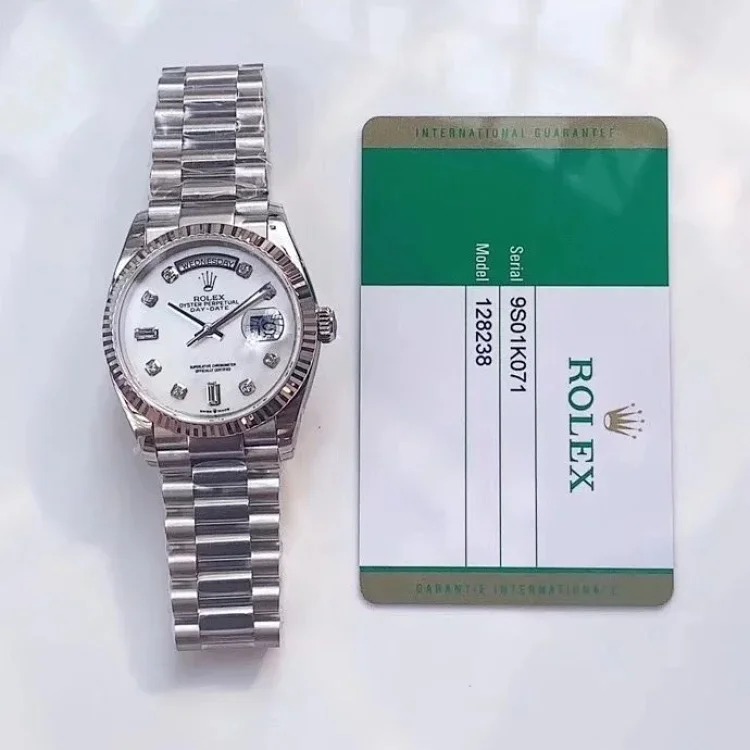 Fashion Trendy Versatile Watch 600