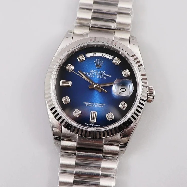 Fashion Trendy Versatile Watch 600